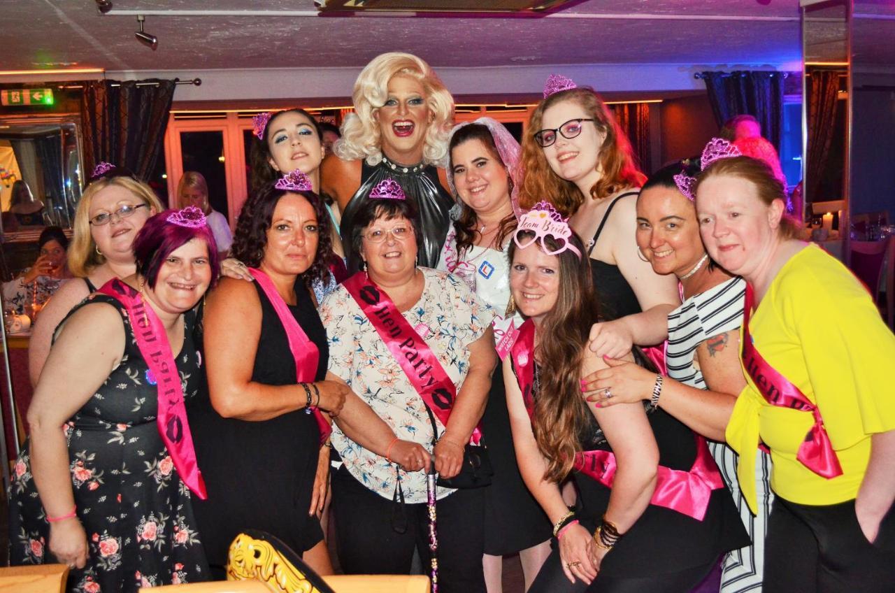 Hunters Meet Hotel Hatfield Heath Buitenkant foto