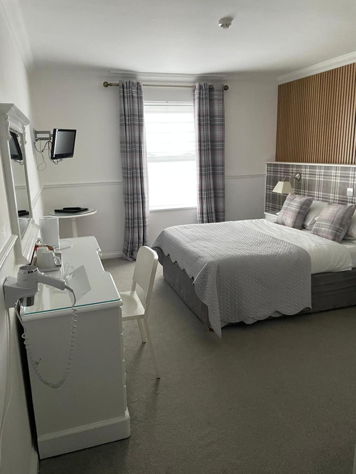 Hunters Meet Hotel Hatfield Heath Buitenkant foto