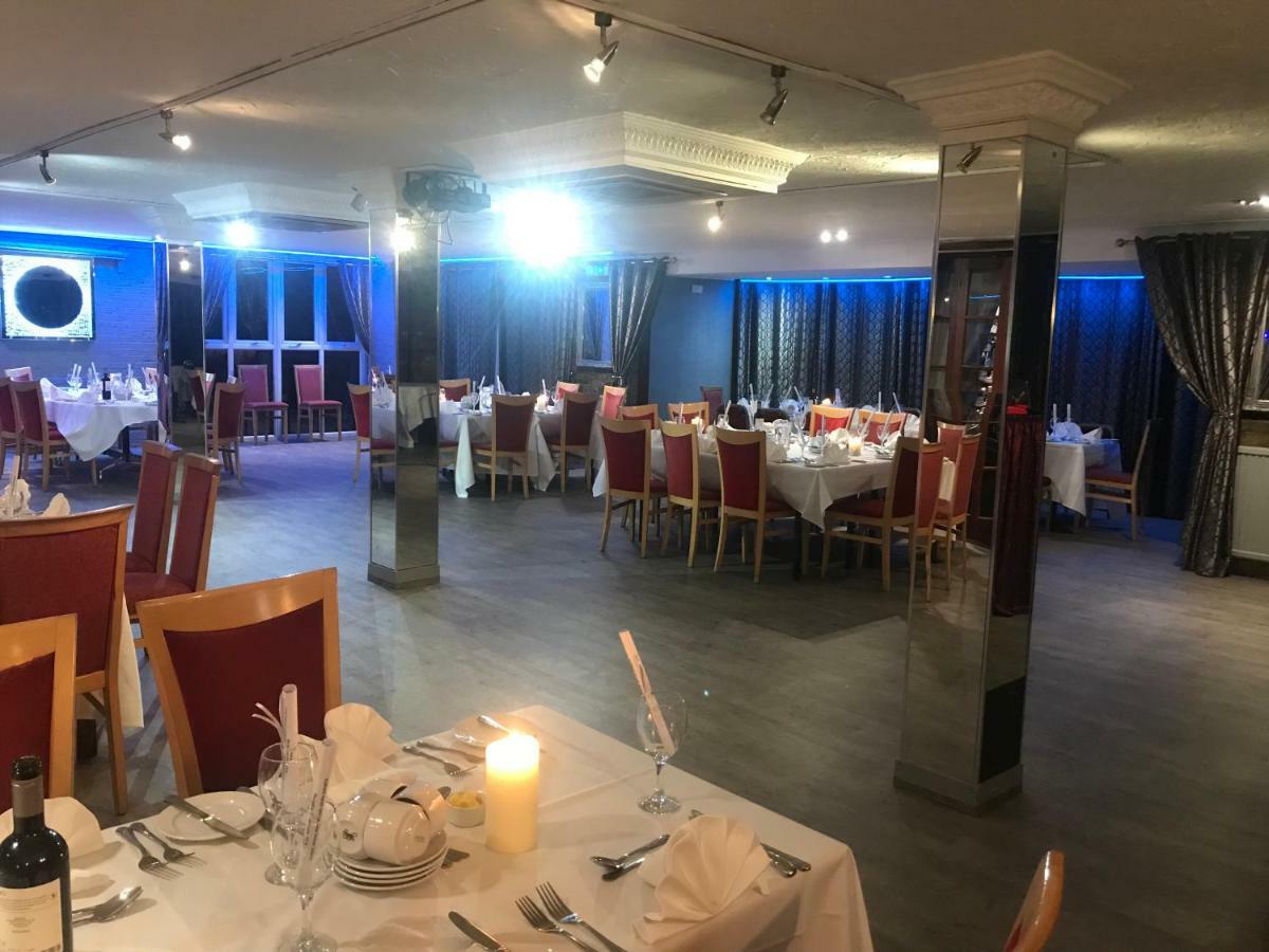 Hunters Meet Hotel Hatfield Heath Buitenkant foto